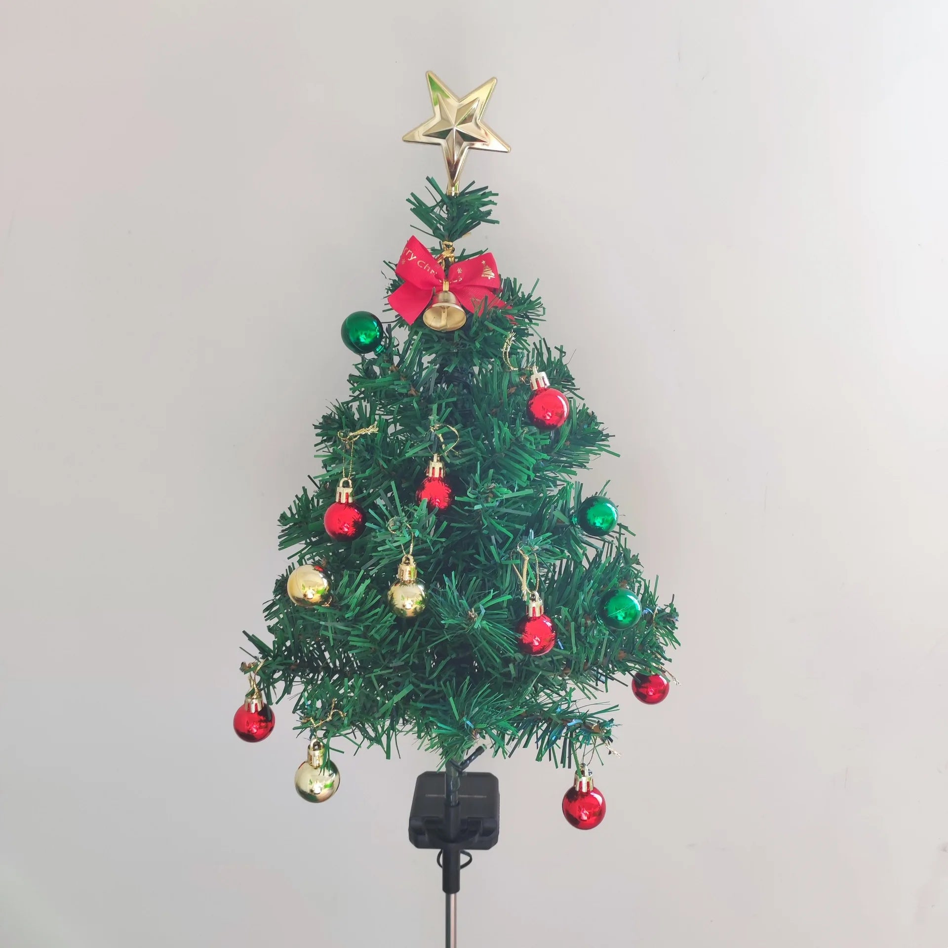 LED Solar Christmas Tree Decor Lights Outdoor Waterproof Garden Lawn Xmas Tree Stake Light For Pathway Yard Christmas Decoration